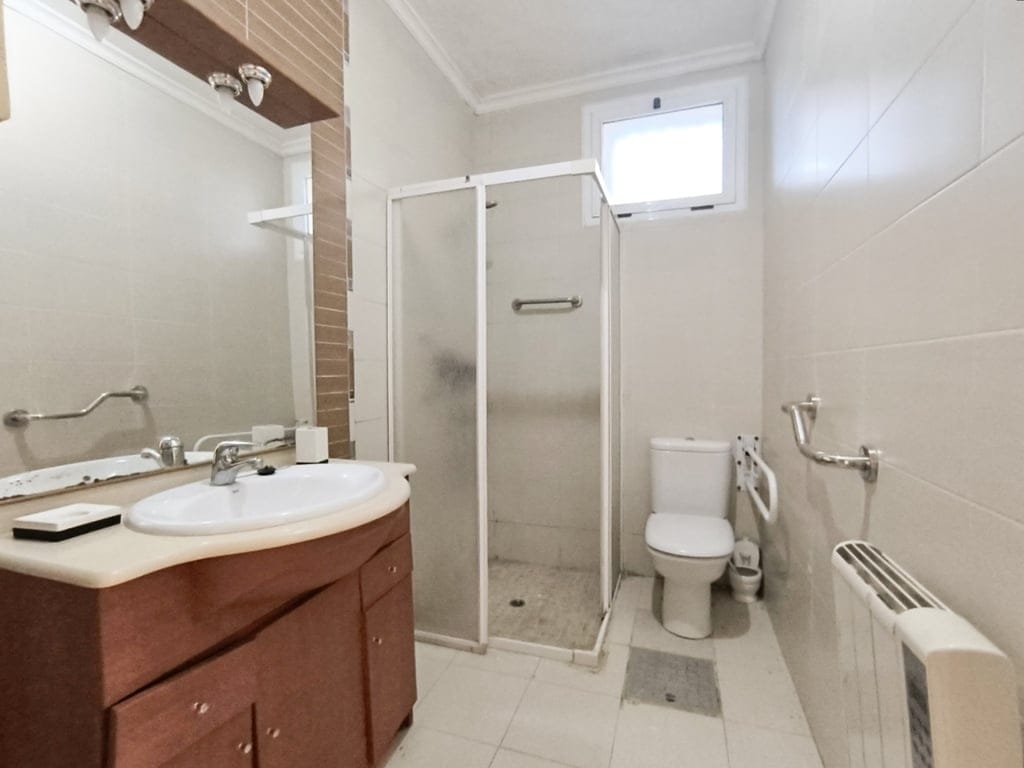 Haus zum Verkauf in Parcent mit großem Stadtgrundstück und Panoramablick - Foto 9