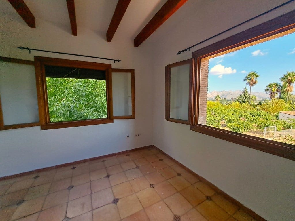 Family villa with pool for sale in Orba - Foto 46