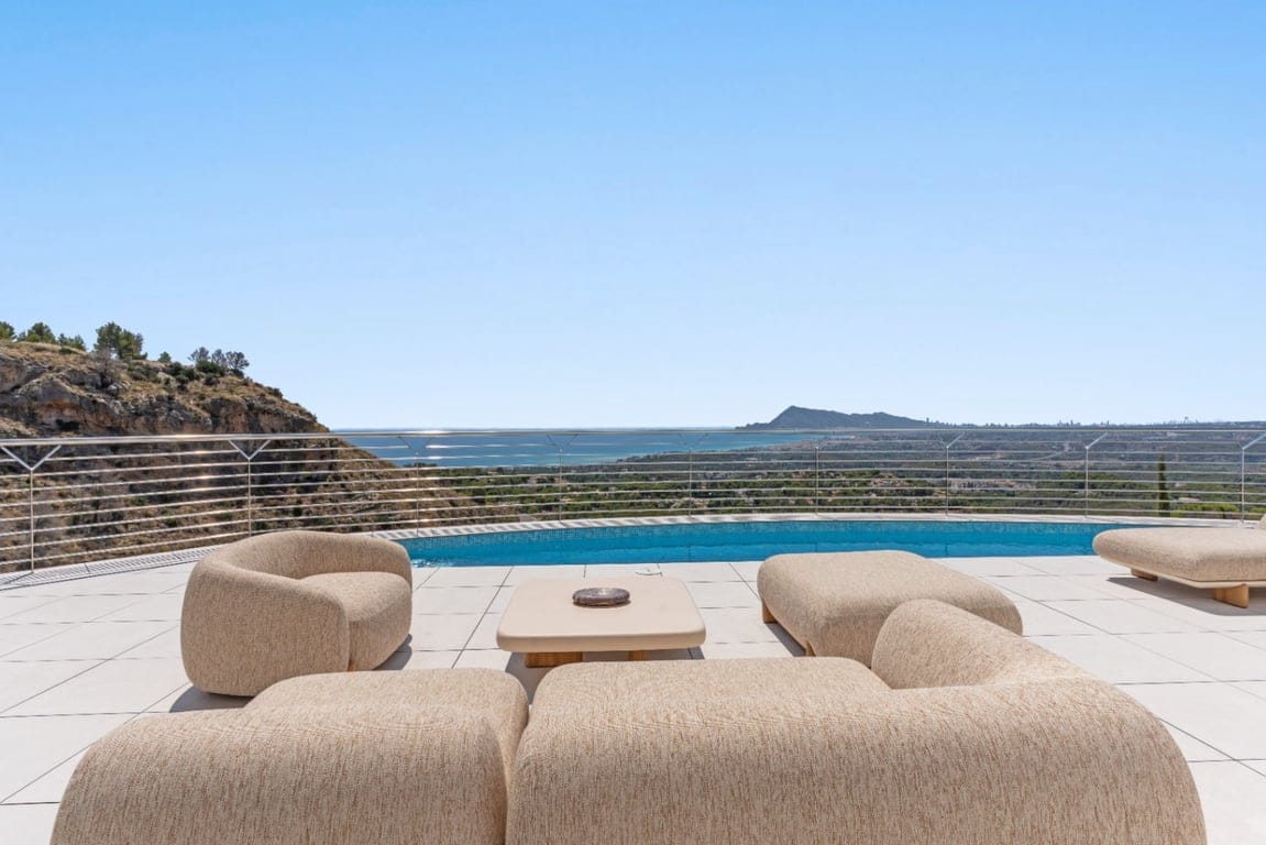 BLANC-19: Luxury Villa in Altea Ready to Move In | 4 Floors, Triple Garage, and Panoramic Views - Foto 2