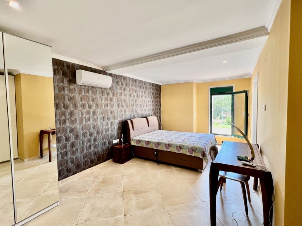 Luxuriöse Villa in der Nähe des Golfclubs in La Sella. - Foto 32