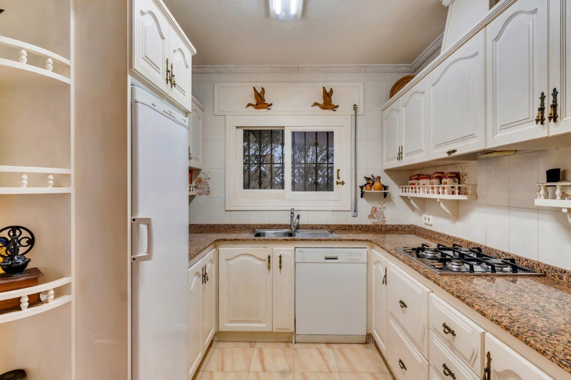 Villa te koop met prachtig uitzicht op zee - Foto 12