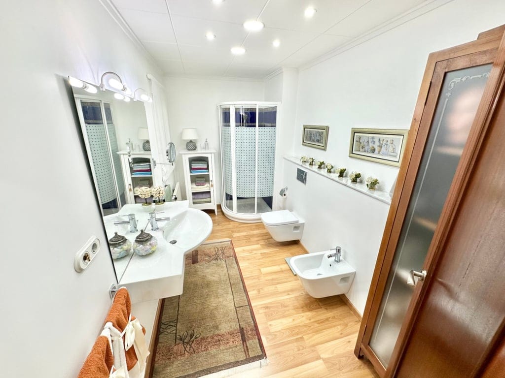 Dorfhaus mit 2 unabhängigen Wohnungen in Pego - Foto 16