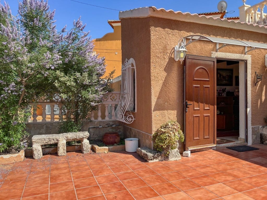 House for sale in Dénia with an active restaurant license in Las Marinas, 500 m from the sea. - Foto 53