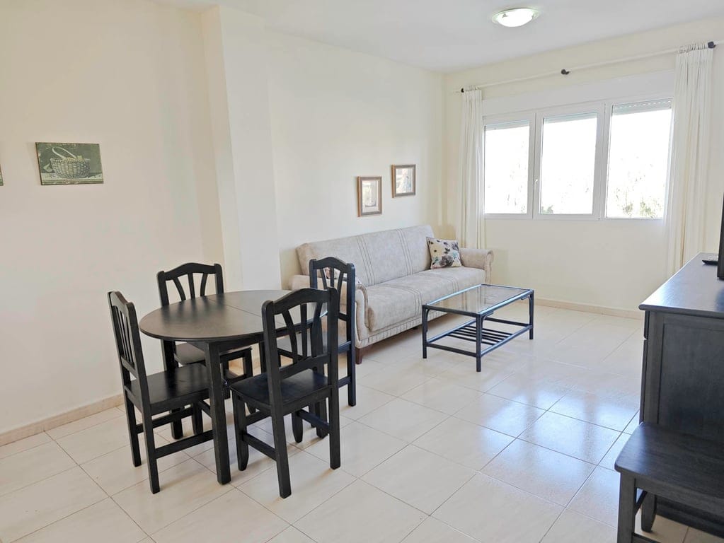 2 bedroom apartment with pool by the sea, Las Brisas area - Foto 15