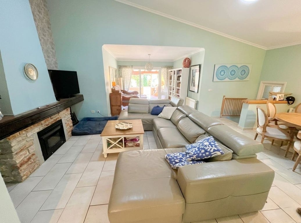 Encantadora Vila Adossada amb Piscina Privat a Cometa-Carrió, Calpe Preu: 590.000 € - Foto 8