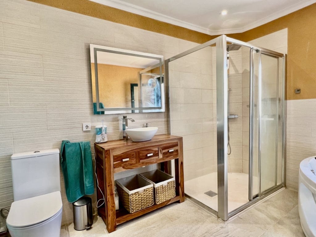 Luxuriöse Villa in der Nähe des Golfclubs in La Sella. - Foto 63