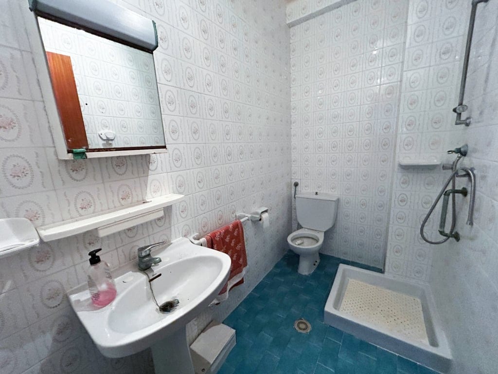 Two homes in one with 5 rooms for investment in Benissa village. - Foto 5