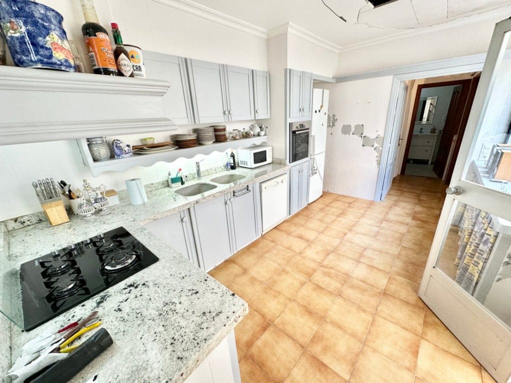 Charmantes Dorfhaus mit großem Innenhof im Zentrum von Pego. - Foto 9