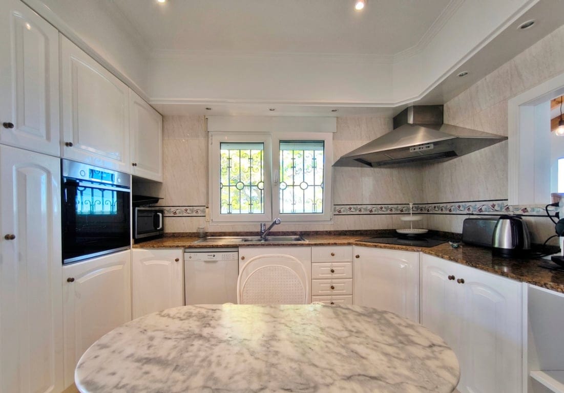 Villa con apartamento de invitados y vistas al mar en Dénia - Foto 39