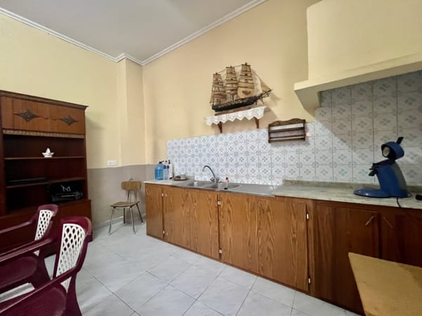 Magnífica casa con garaje para varios vehículos - Foto 26