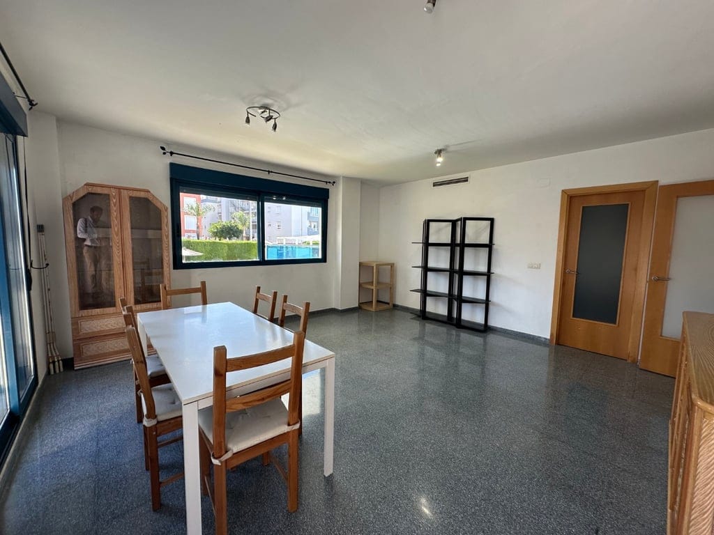 Apartment for sale with 3 bedrooms in Denia, Alicante. - Foto 5