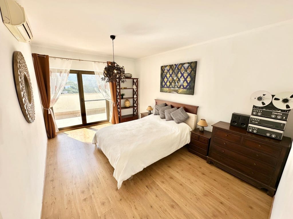 Uw oase in Monte Pego: chalet met een groot perceel, zwembad en volledige privacy - Foto 34