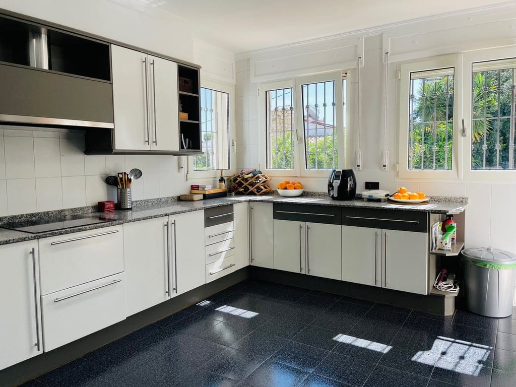 Denia. Las Rotas. Spacious Villa for sale - Foto 10