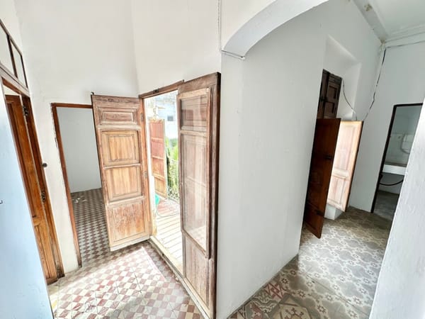 Casa de poble amb més de 100 anys d'història al nucli antic de Pego - Foto 23