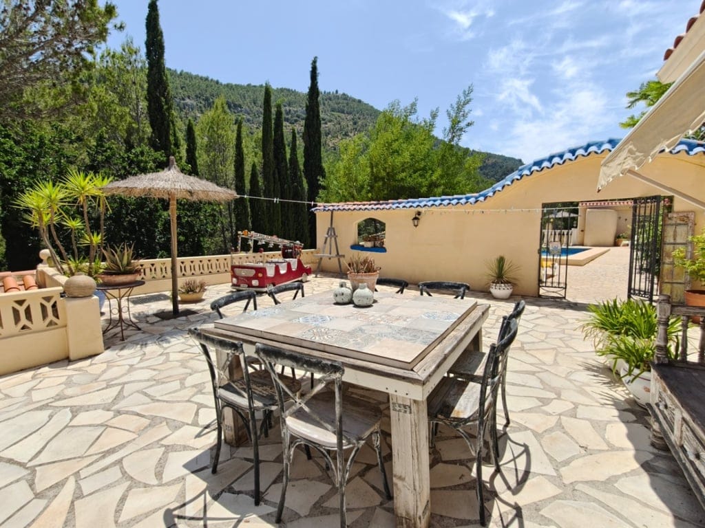 Farm in Castell de Castells for sale with 5 bedrooms, pool, and large land. - Foto 5