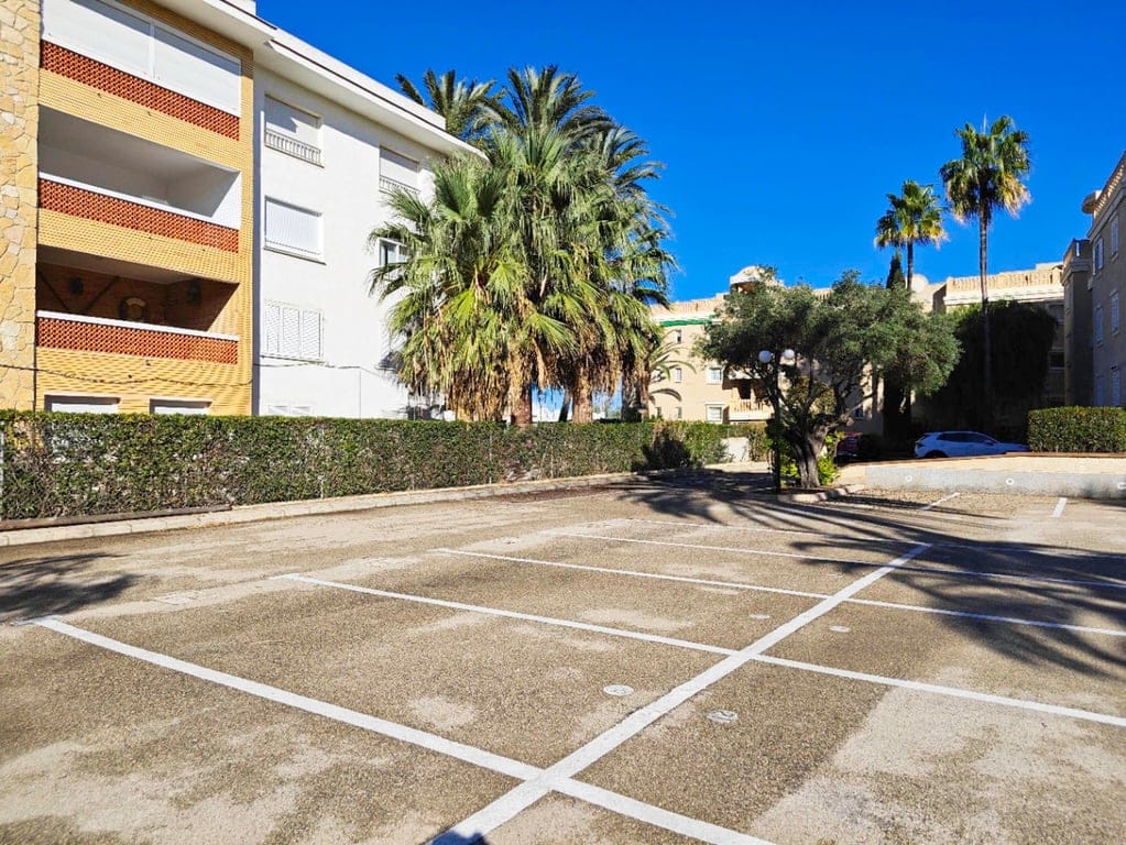 Two-bedroom apartment with sea views for sale in Dénia - Foto 31