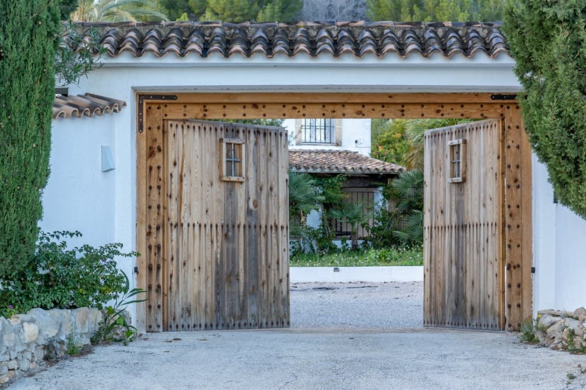 Exclusives, komplett renoviertes Anwesen mit großem Grundstück von 11.367 m2. - Foto 50