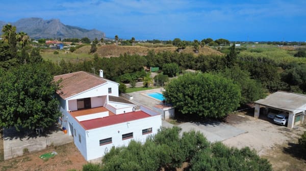 Rustikale Finca zu verkaufen mit Pool, 6 Schlafzimmern und 10.000 m² Grundstück zwischen La Xara und La Sella (Dénia) - Foto 4