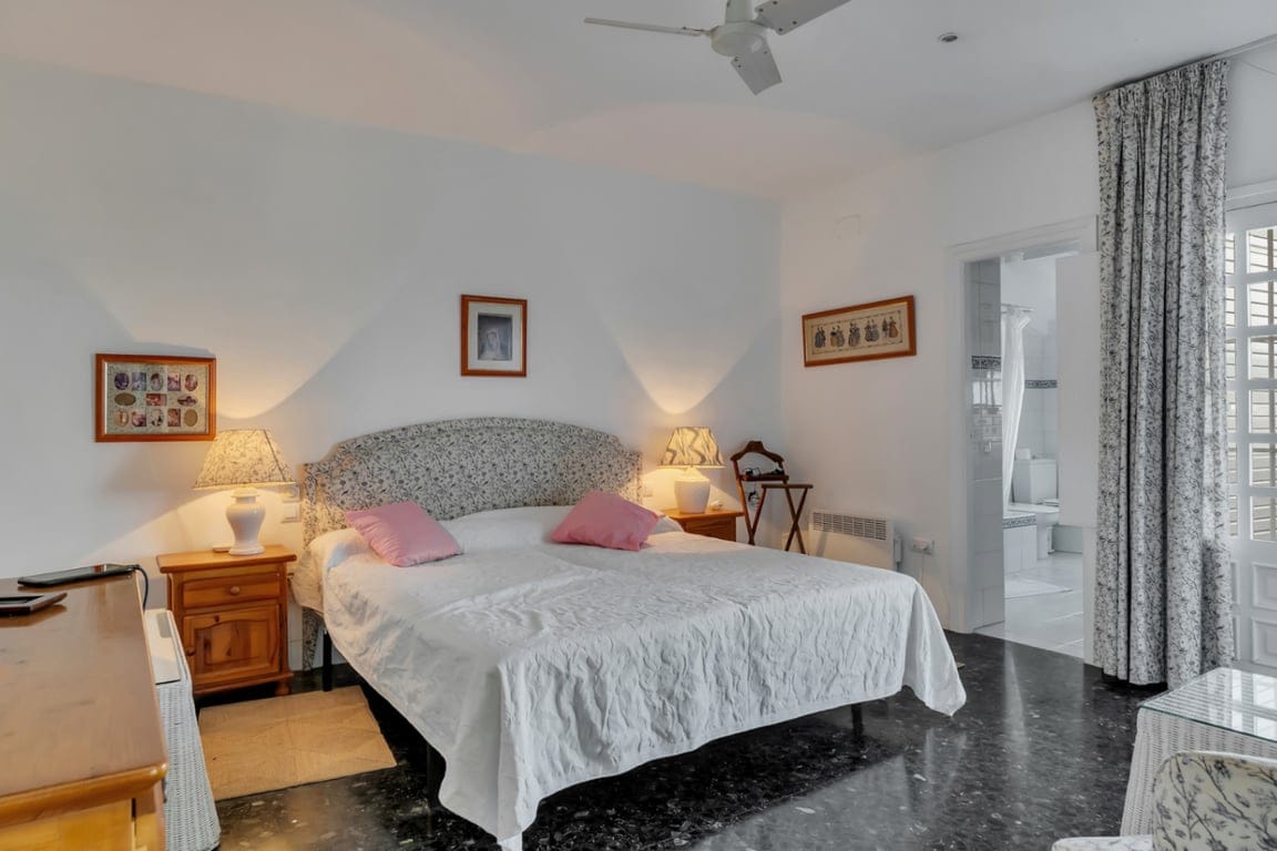 Stunning villa with amazing sea views in the El Tosalet urbanization. - Foto 19