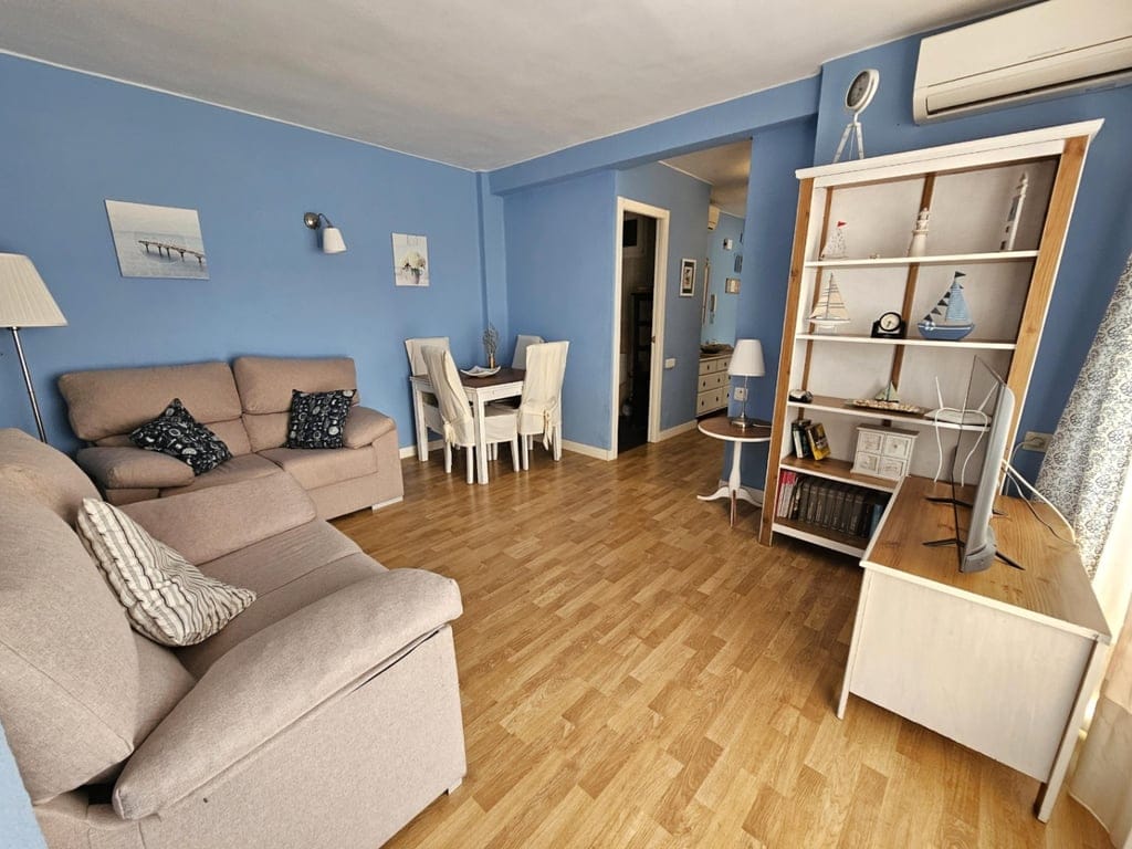 Fabulous and Bright Apartment in the beach - Foto 2