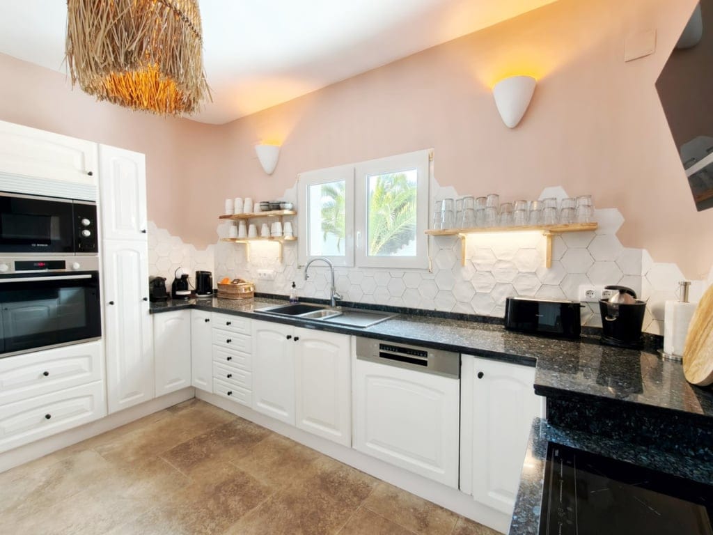 Luxury Villa for Sale with Pool and Sea Views in Pinar del Advocat - Foto 21