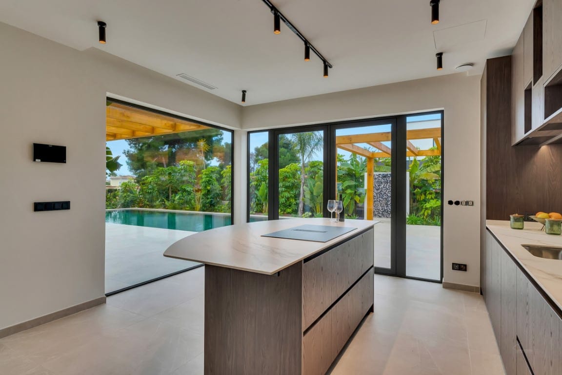 Villa de lujo de nueva construcción ubicada en una zona tranquila - Foto 7