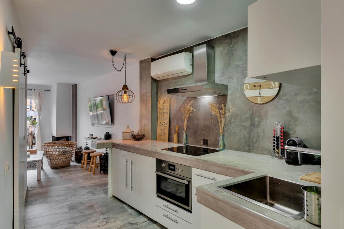 Apartamento reformado con piscina cerca del mar - Foto 8