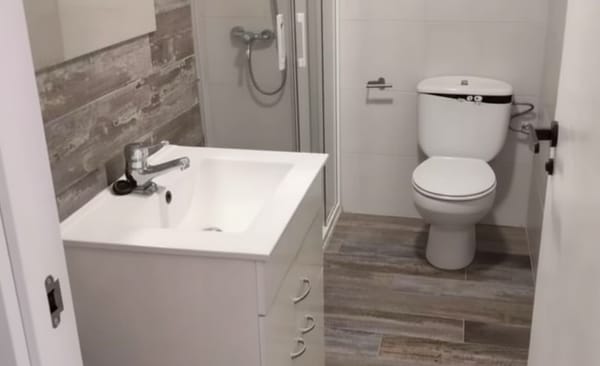 Seaside Sanctuary: Fully Renovated 1-Bedroom Apartment in Calpe Pueblo! - Foto 7