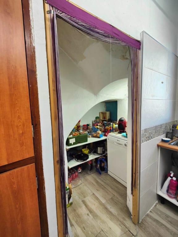 12,137 m2 plot with a habitable rustic house and beautiful views of the sea and the Peñón de Ifach - Benissa - Foto 17