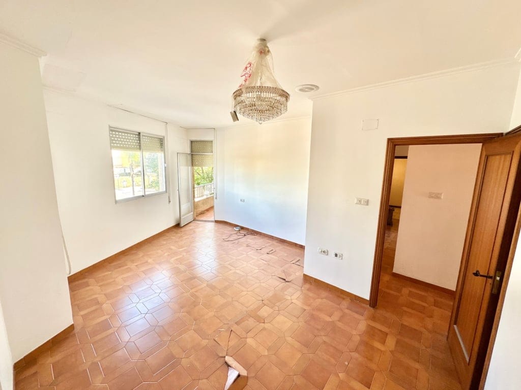 Opportunity: Building with 180 m² Garden and Rooftop with Sea Views - Foto 20