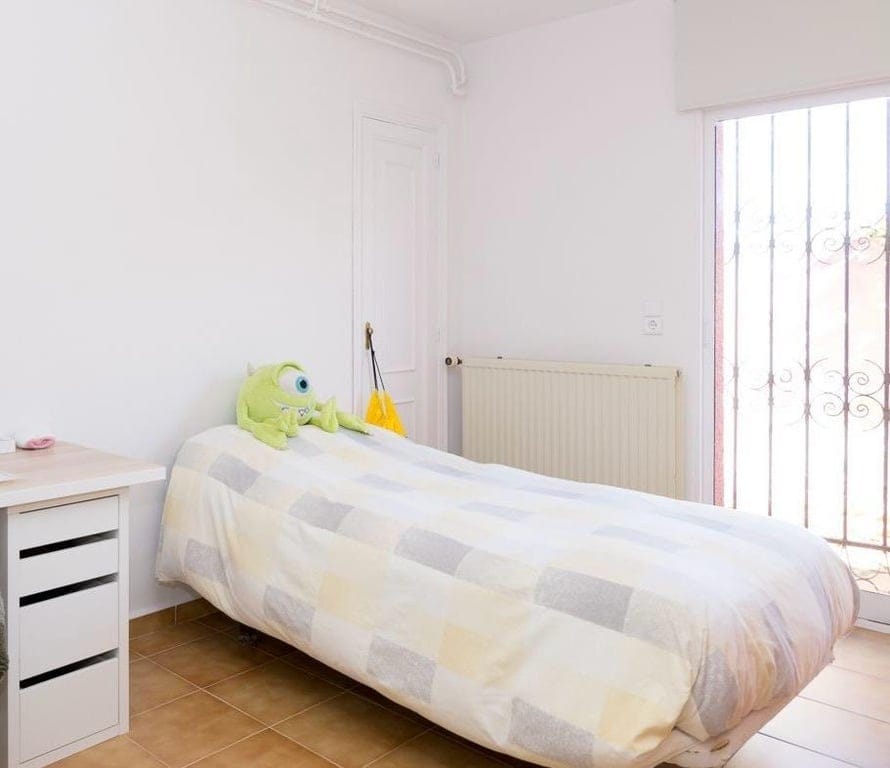 EINZELNE VILLA MIT POOL IN TORRECARRALS - Foto 20