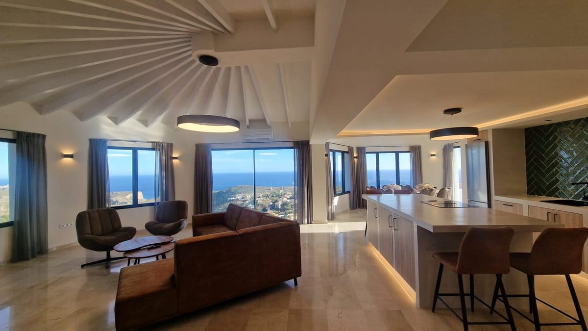 ULTIMATE LUXURY VILLA: 6-BEDROOM, CUMBRE DEL SOL RETREAT | BREATHTAKING PANORAMIC SEA VIEWS | TURNKEY & SUSTAINABLE - Foto 15