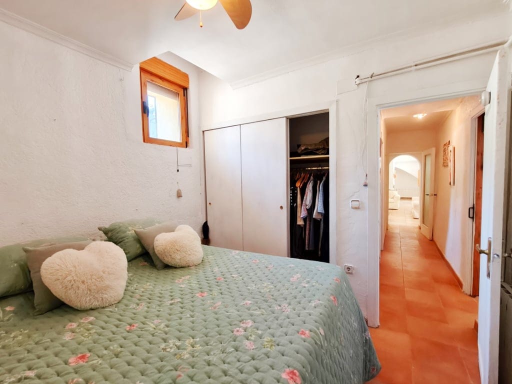 Farm in Castell de Castells for sale with 5 bedrooms, pool, and large land. - Foto 22