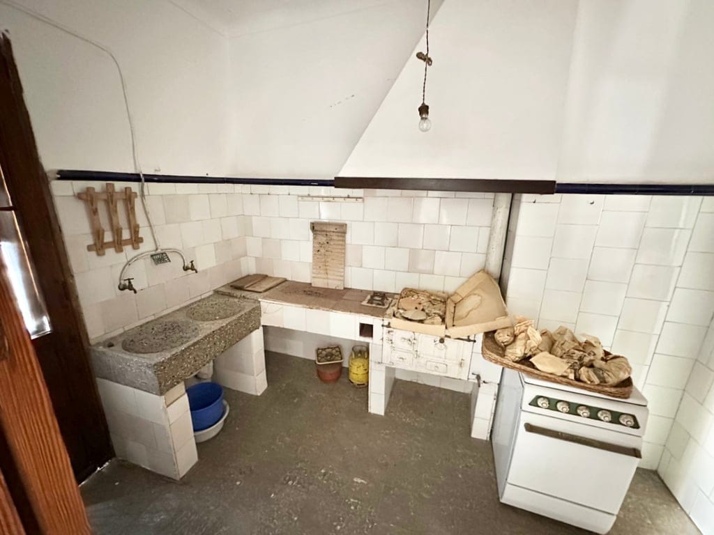 Einfamilienhaus mit über 100 Jahren Geschichte im Altstadtkern von Pego. - Foto 34