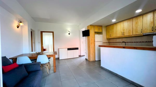 Elegante apartamento de 3 habitaciones con terraza y parking a solo 250 m de la playa. - Foto 6