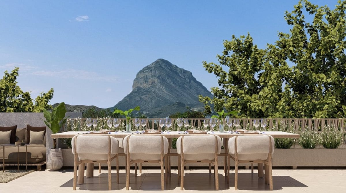 Majestic Triplex Townhouse JÁVEA | 4 Bed, 177m² | Private Garden, Basement & Dual Parking - Foto 2