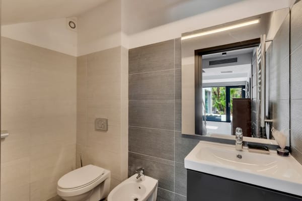 Impresionante villa moderna ubicada en la prestigiosa urbanización ( TOSALET ) - Foto 36