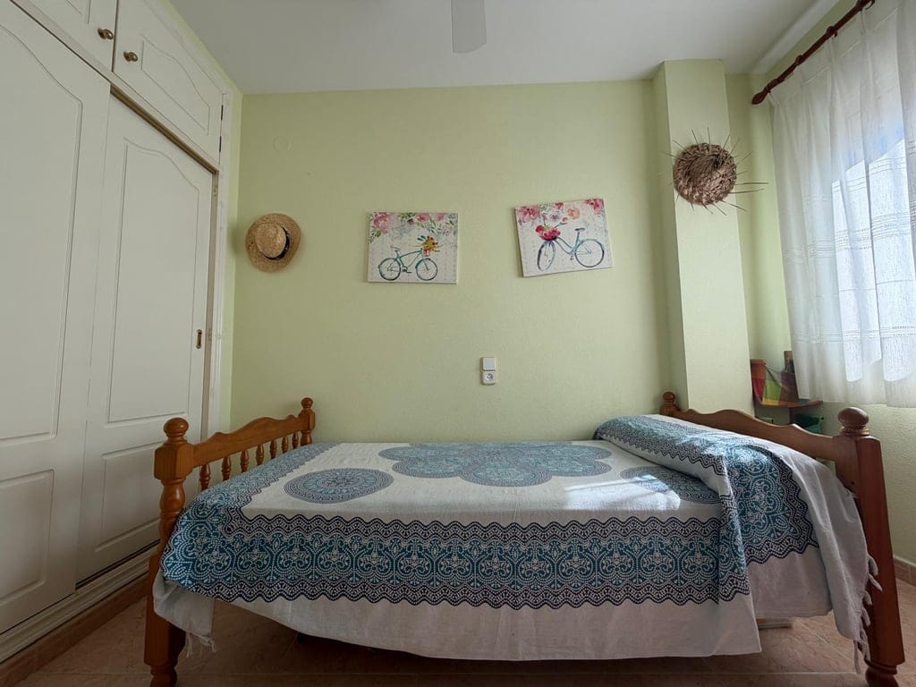 Ground floor with private garden for sale with 2 bedrooms in Playa de les Marines, Denia. - Foto 26