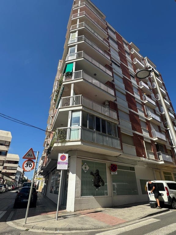 Piso en Venta de 3 dormitorios en Centro ciudad-Denia - Foto 2