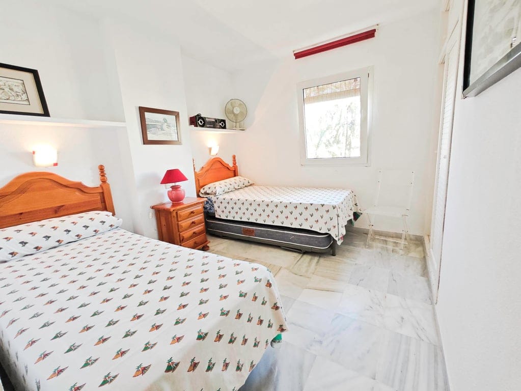 Two-bedroom apartment with sea views for sale in Dénia - Foto 7