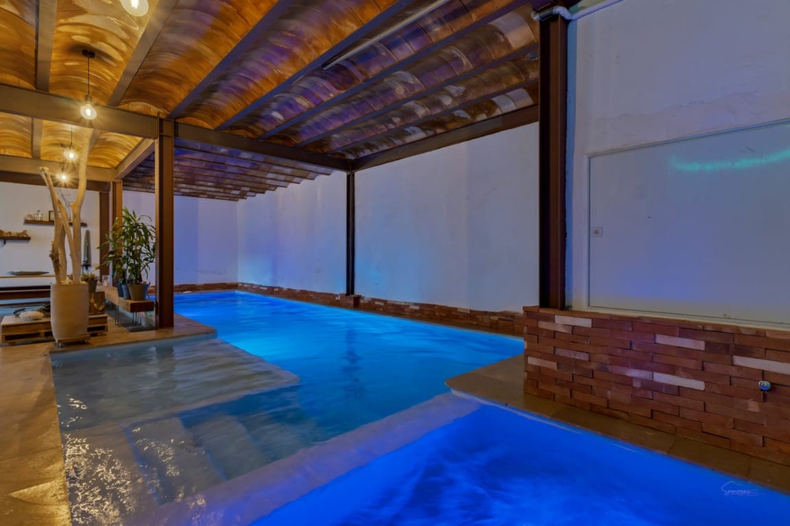 Impresionante Villa a la venta en Jávea, con piscina interior y exterior - Foto 37