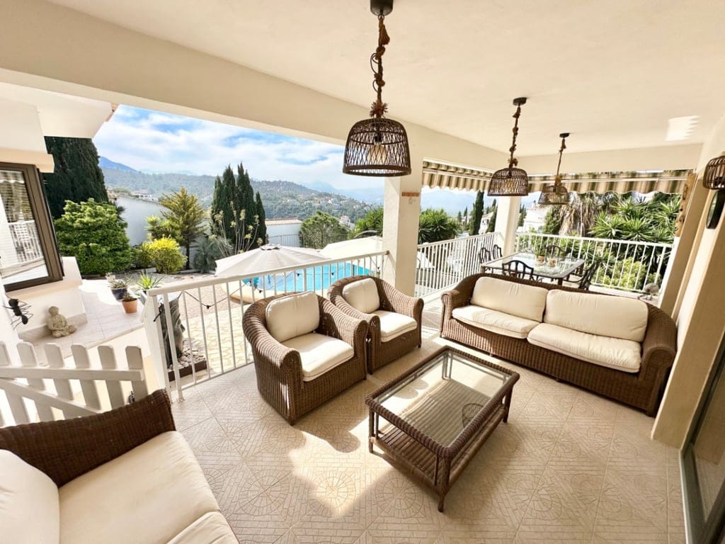 Uw oase in Monte Pego: chalet met een groot perceel, zwembad en volledige privacy - Foto 8