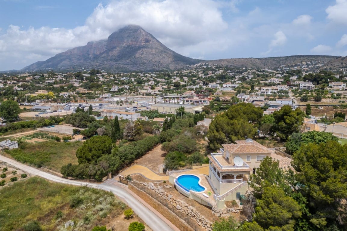Villa met vrij uitzicht in een rustige omgeving dicht bij het centrum van de stad Jávea - Foto 40