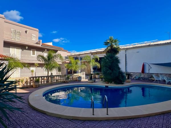 CHALET CON PISCINA, PARKING Y NAVE INDUSTRIAL EN VENTA - Foto 8