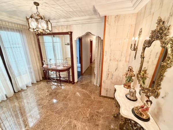Herrenhaus im Zentrum von Pego: Raum, Privatsphäre und eine exklusive Oase - Foto 13