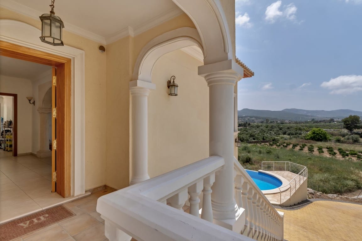 Villa met vrij uitzicht in een rustige omgeving dicht bij het centrum van de stad Jávea - Foto 51