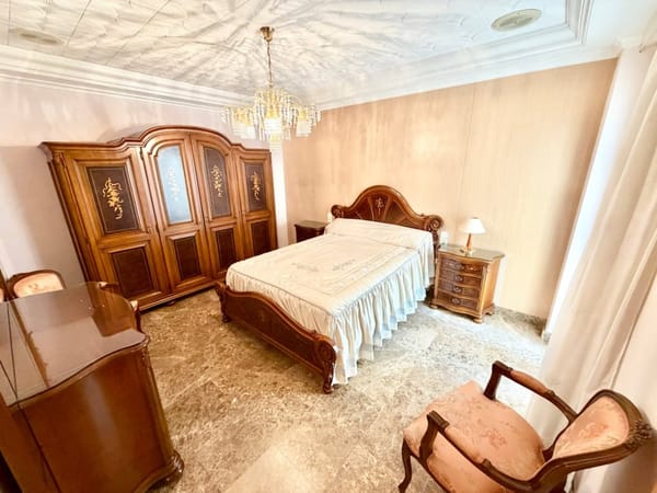 Herrenhaus im Zentrum von Pego: Raum, Privatsphäre und eine exklusive Oase - Foto 18