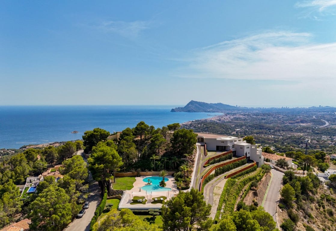 Exclusive apartment with panoramic views in Altea Hills