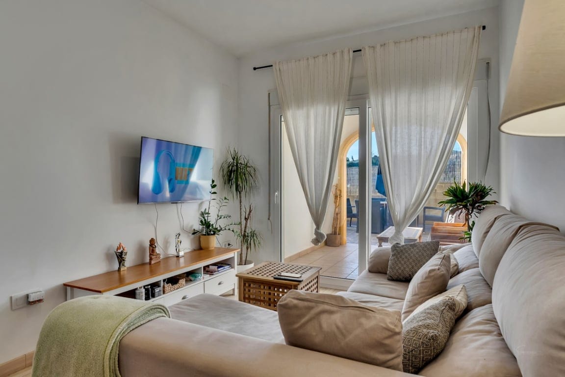 Townhouse with a large south-facing terrace and pool. - Foto 6