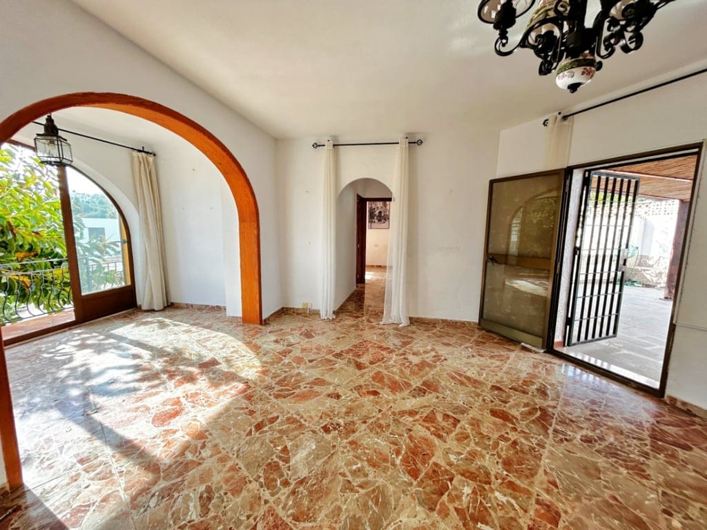 Incredible villa with sea views to renovate in Moraira – Great investment opportunity - Foto 6